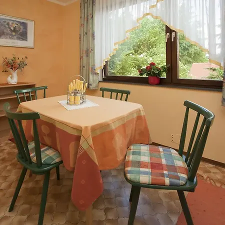 Haus Fischer 3* 沃尔特湖畔韦尔登