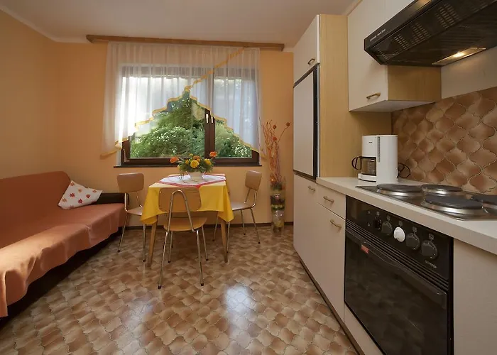 Haus Fischer Pensión Velden am Wörthersee